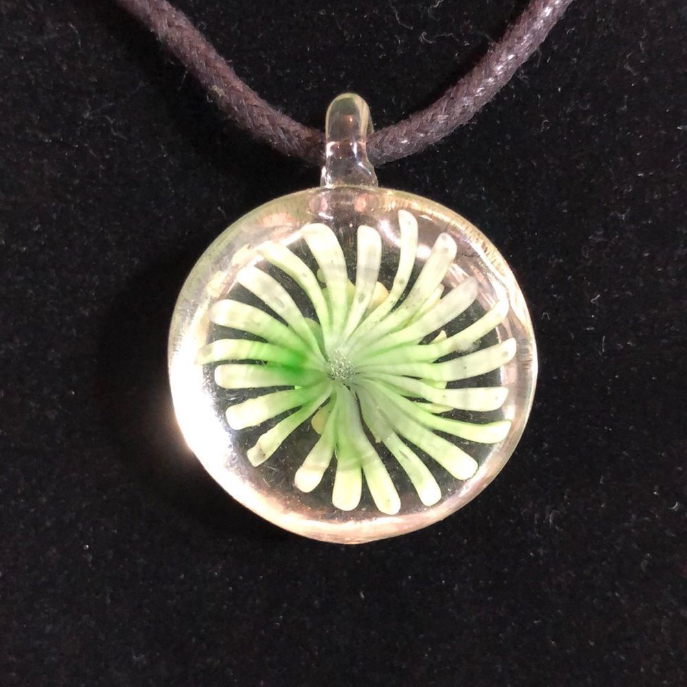 Handcrafted Artisan Blown Glass Round Sea Flower Pendant NWOT OOAK - Picture 4 of 8